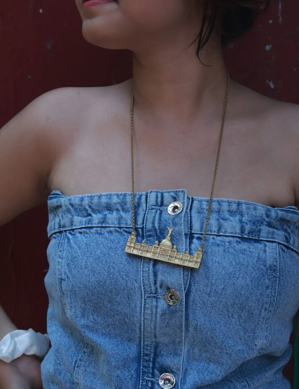 Victoria Memorial • Brass Pendant with Chain