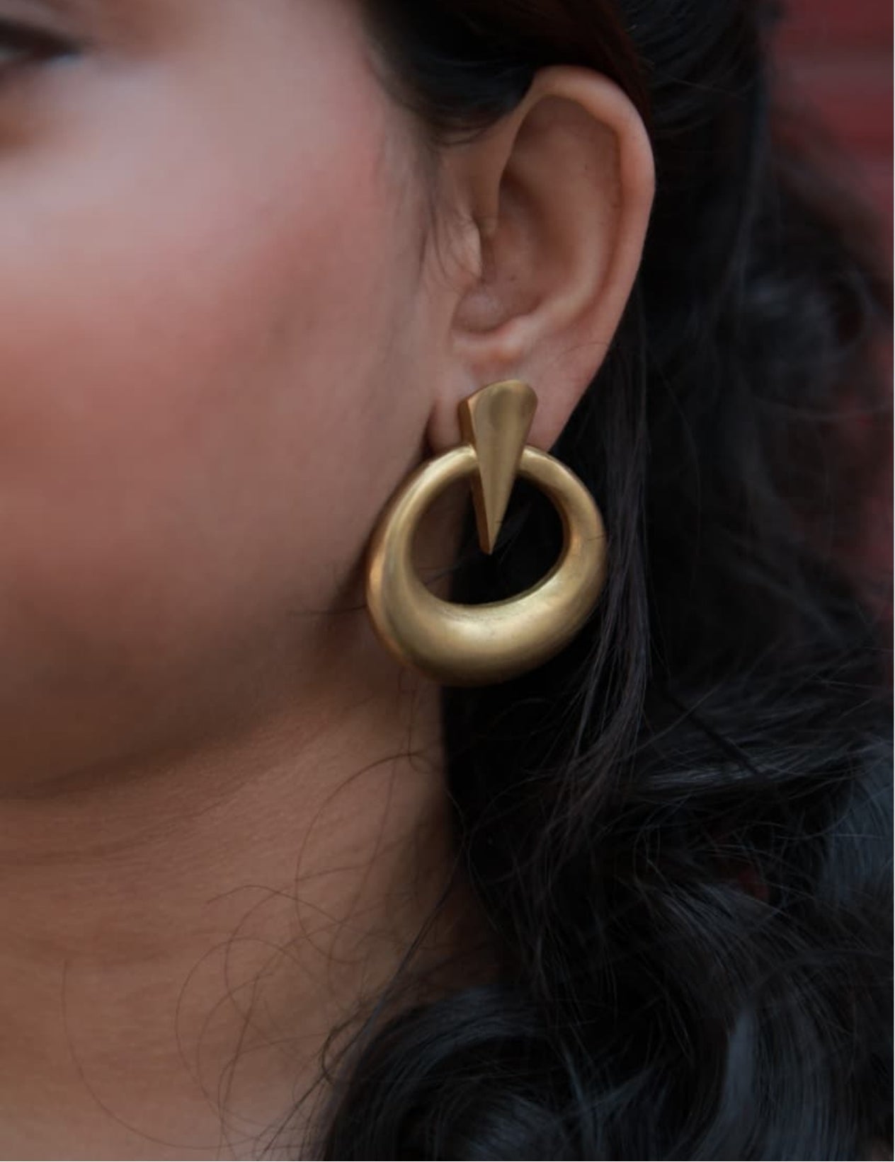 Continuity• Brass Studs Earrings